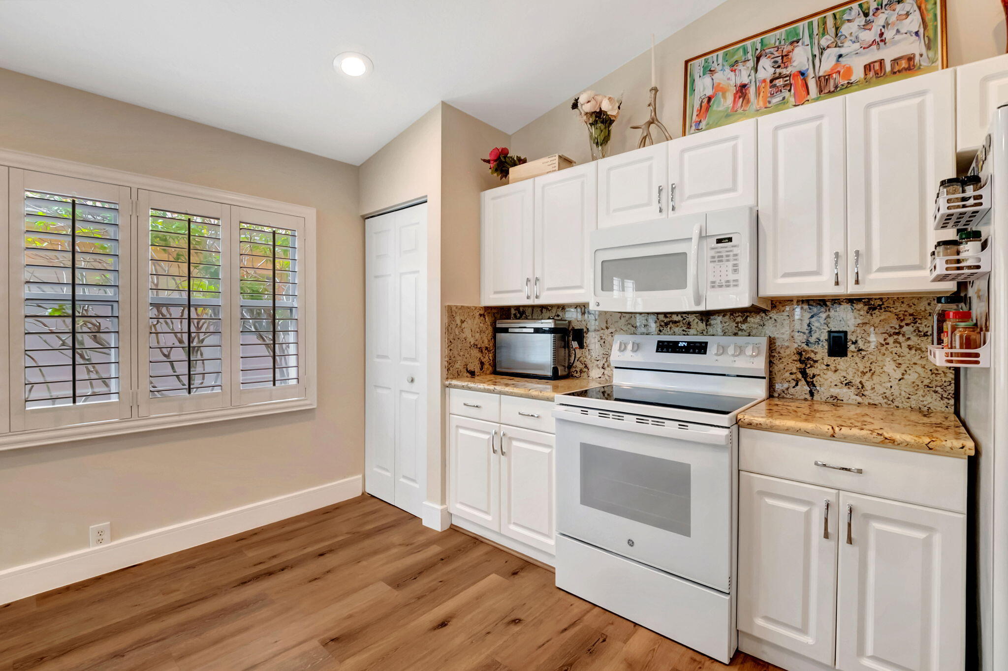 8866 Harrods Drive Boca Raton, FL 33433 - Photo 12 of 34 26-web-or-mls-DSC_9874