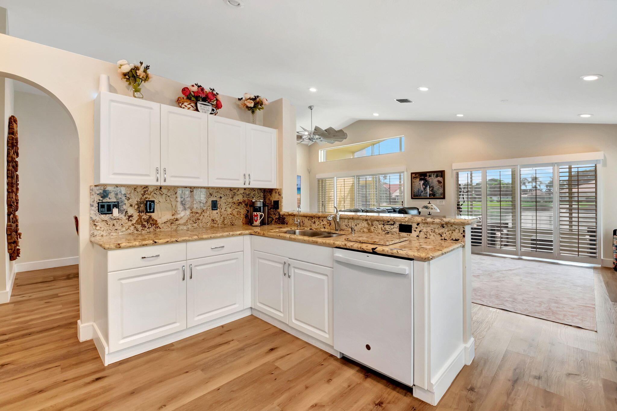 8866 Harrods Drive Boca Raton, FL 33433 - Photo 4 of 34 25-web-or-mls-DSC_9869
