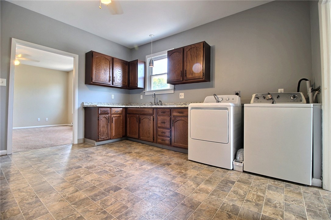 33 Railroad Avenue, Unit 2 Westerly, RI 02891 - Photo 1 of 9
