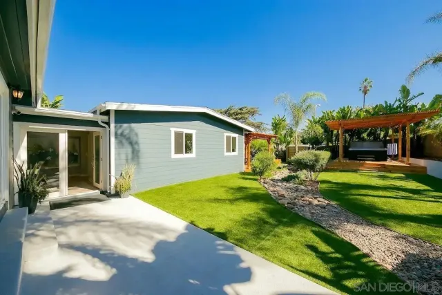 $15,000 | 7904 Calle De La Plata, La Jolla, CA 92037