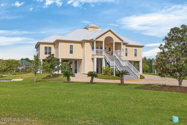 $825,000 | 138 Hanakealoha Place, Diamondhead, MS 39525