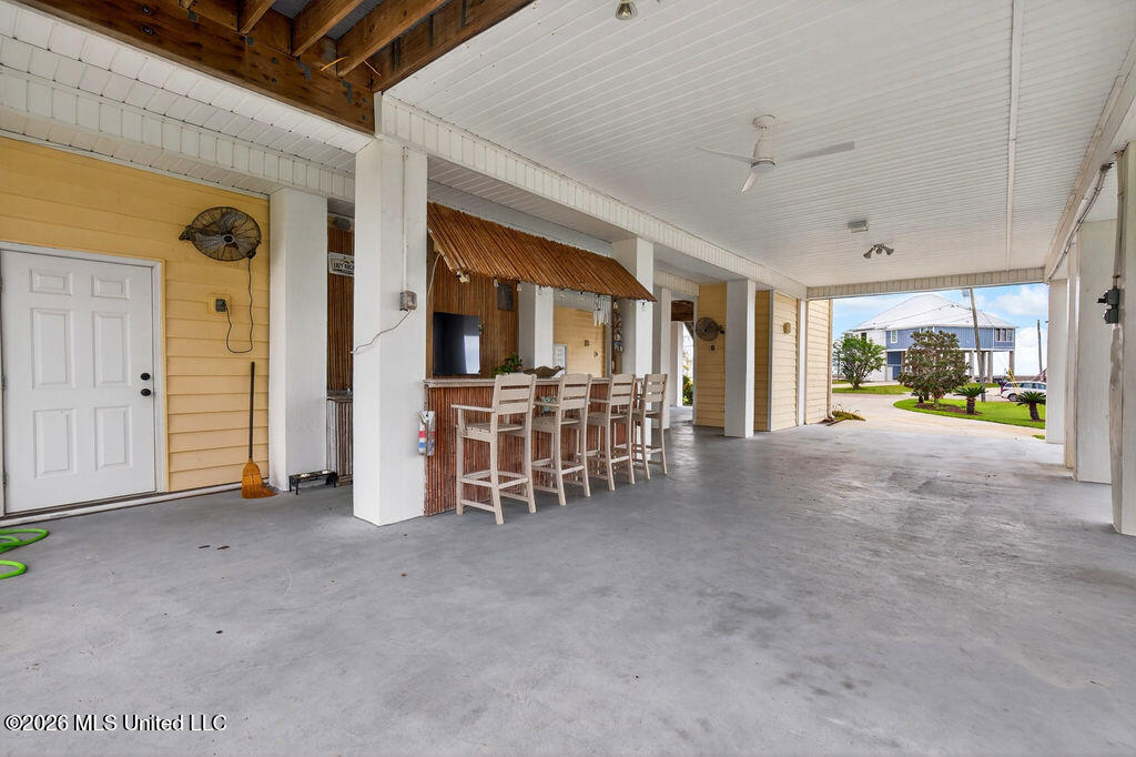 138 Hanakealoha Place Diamondhead, MS 39525 - Photo 11 of 46 138HanakealohaPlace-12