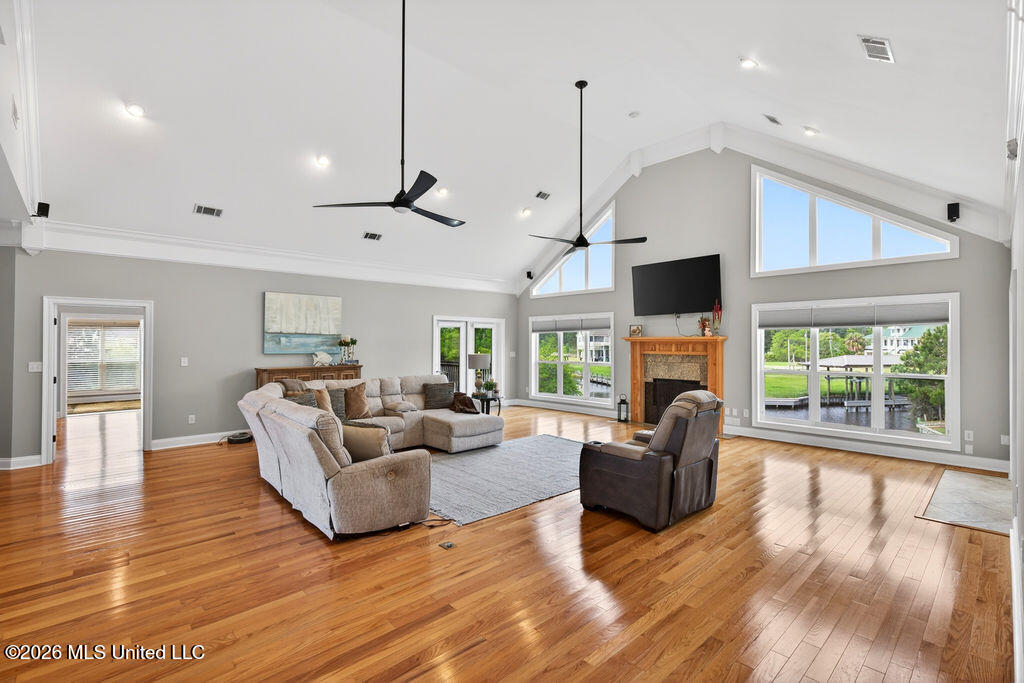 138 Hanakealoha Place Diamondhead, MS 39525 - Photo 16 of 46 138HanakealohaPlace-21