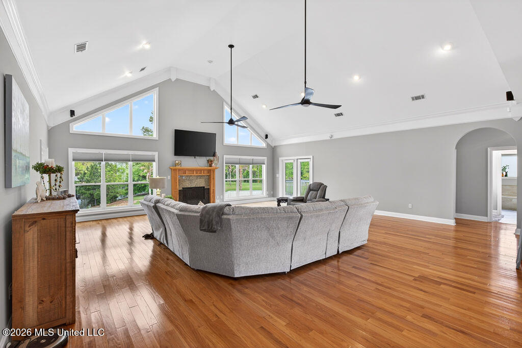 138 Hanakealoha Place Diamondhead, MS 39525 - Photo 18 of 46 138HanakealohaPlace-24