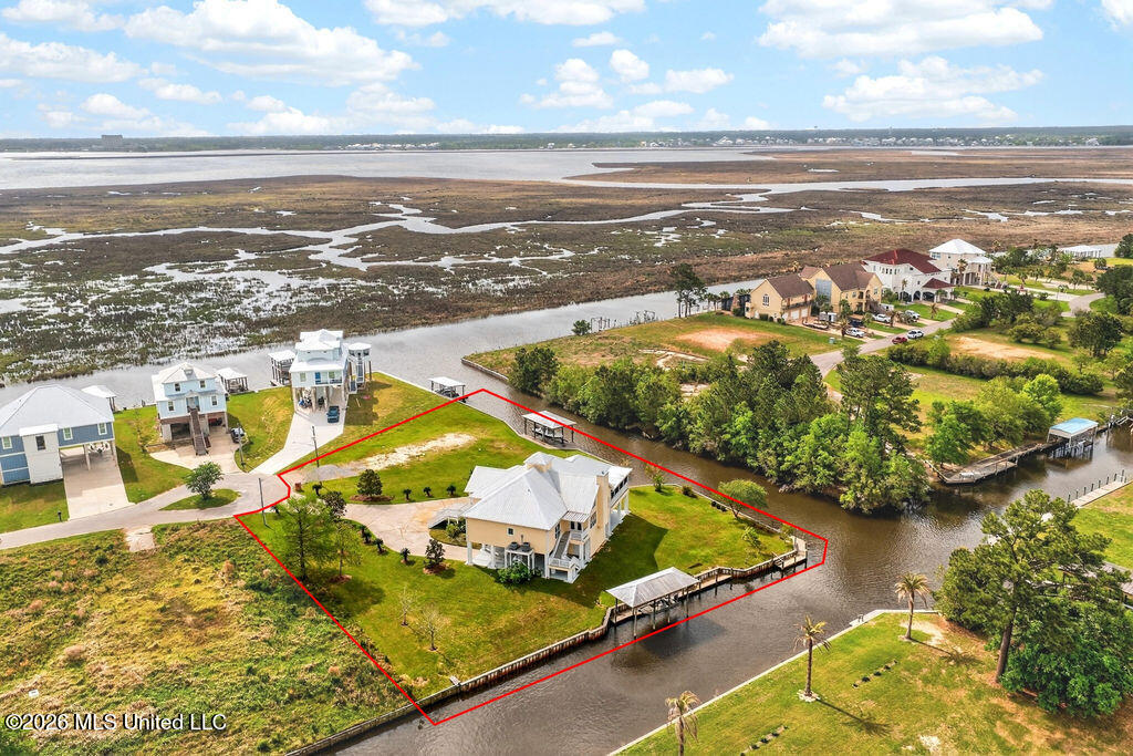 138 Hanakealoha Place Diamondhead, MS 39525 - Photo 2 of 46 138HanakealohaPlace-58