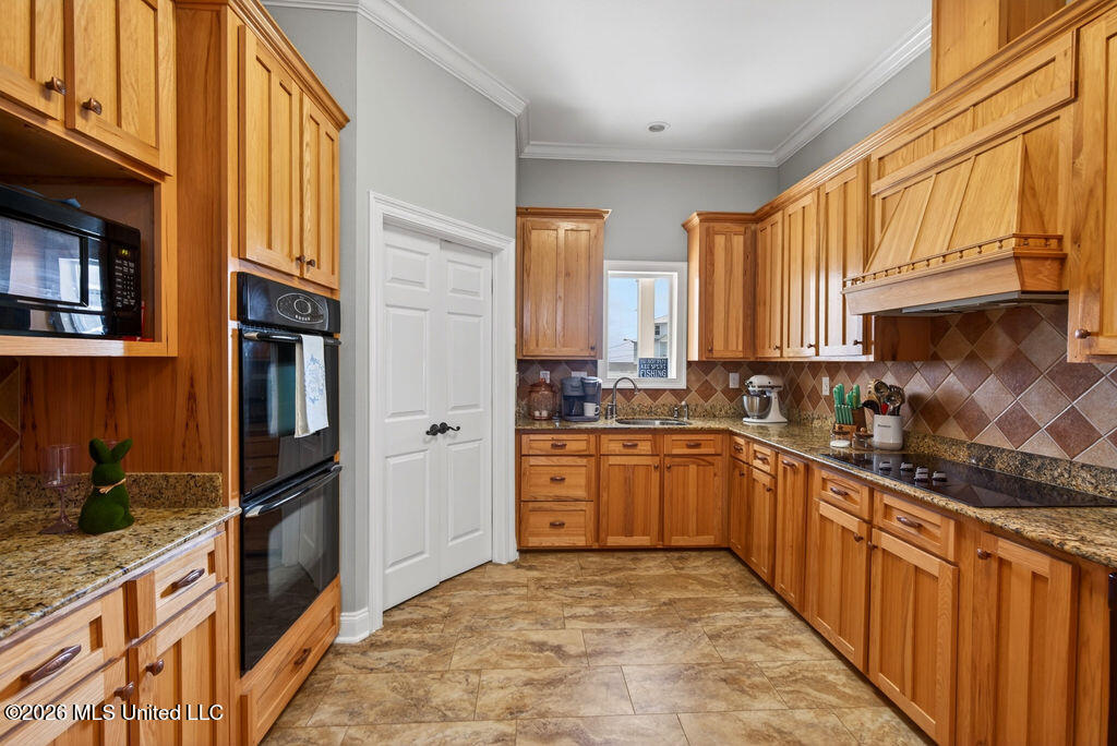 138 Hanakealoha Place Diamondhead, MS 39525 - Photo 21 of 46 138HanakealohaPlace-28