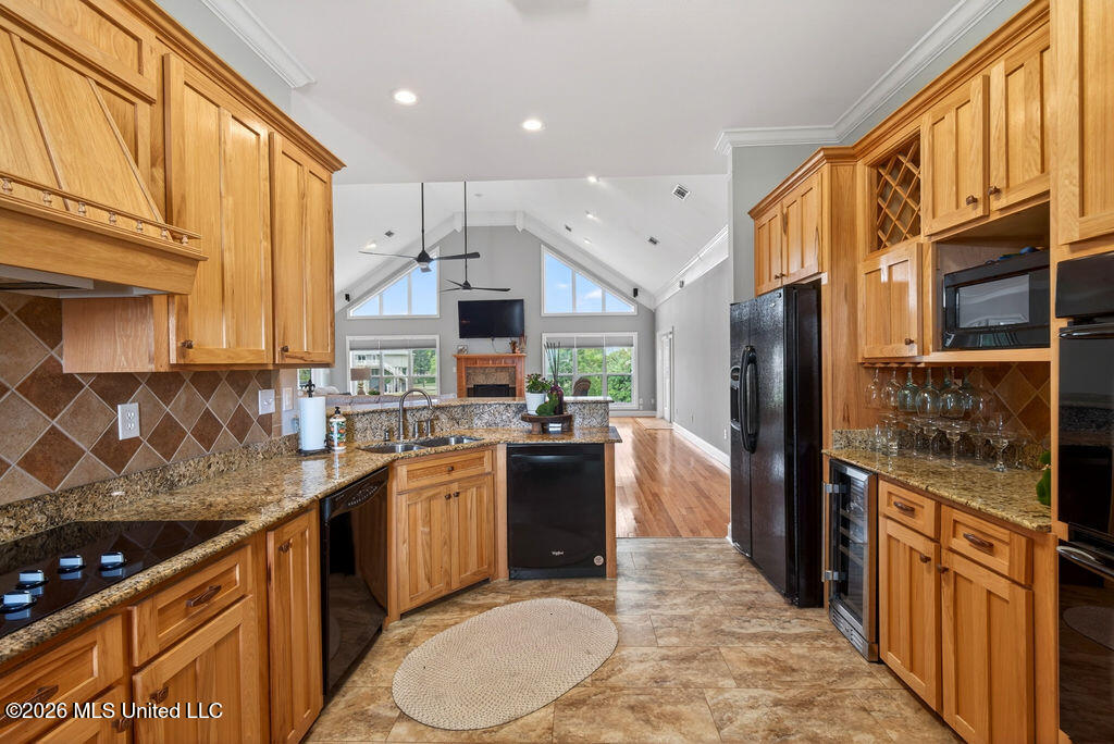 138 Hanakealoha Place Diamondhead, MS 39525 - Photo 23 of 46 138HanakealohaPlace-30