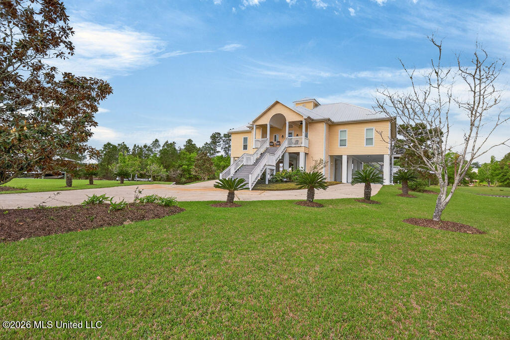 138 Hanakealoha Place Diamondhead, MS 39525 - Photo 3 of 46 138HanakealohaPlace-4