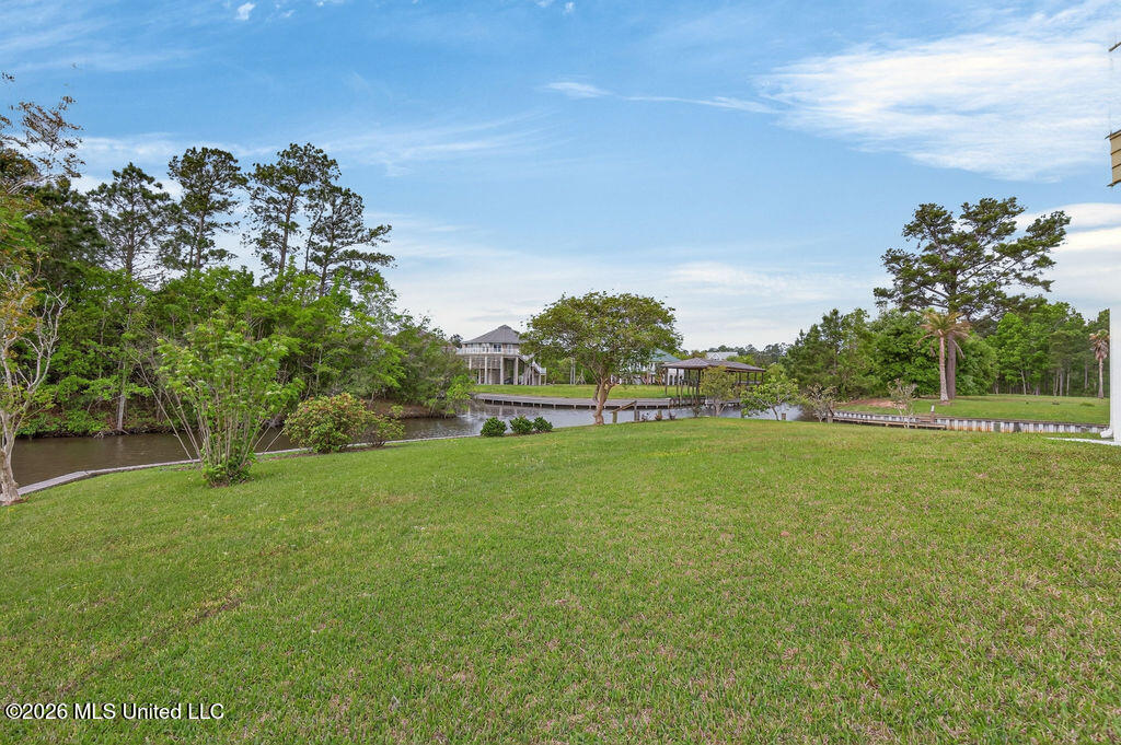 138 Hanakealoha Place Diamondhead, MS 39525 - Photo 39 of 46 138HanakealohaPlace-51