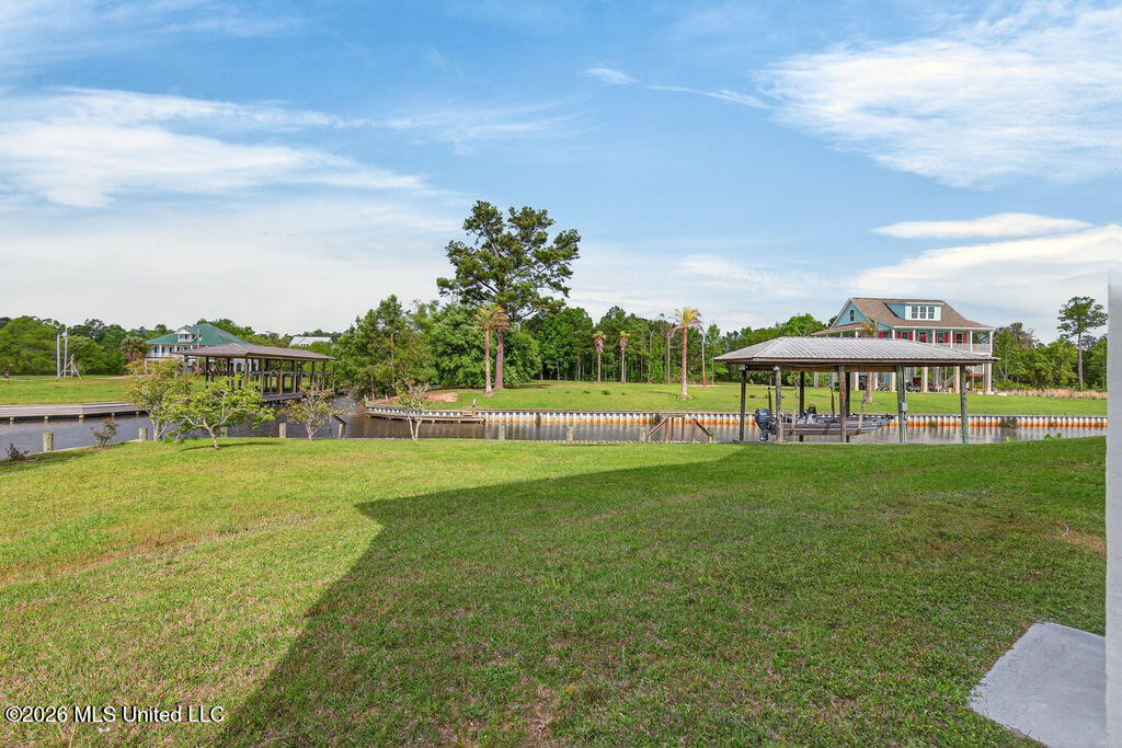 138 Hanakealoha Place Diamondhead, MS 39525 - Photo 41 of 46 138HanakealohaPlace-53