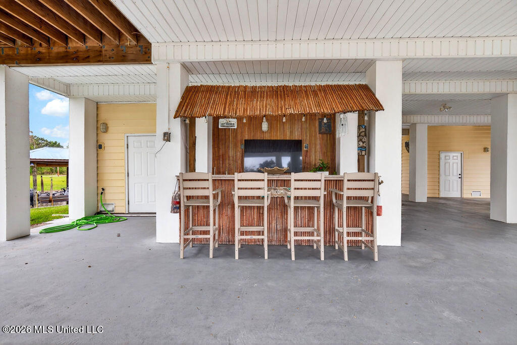 138 Hanakealoha Place Diamondhead, MS 39525 - Photo 10 of 46 138HanakealohaPlace-11