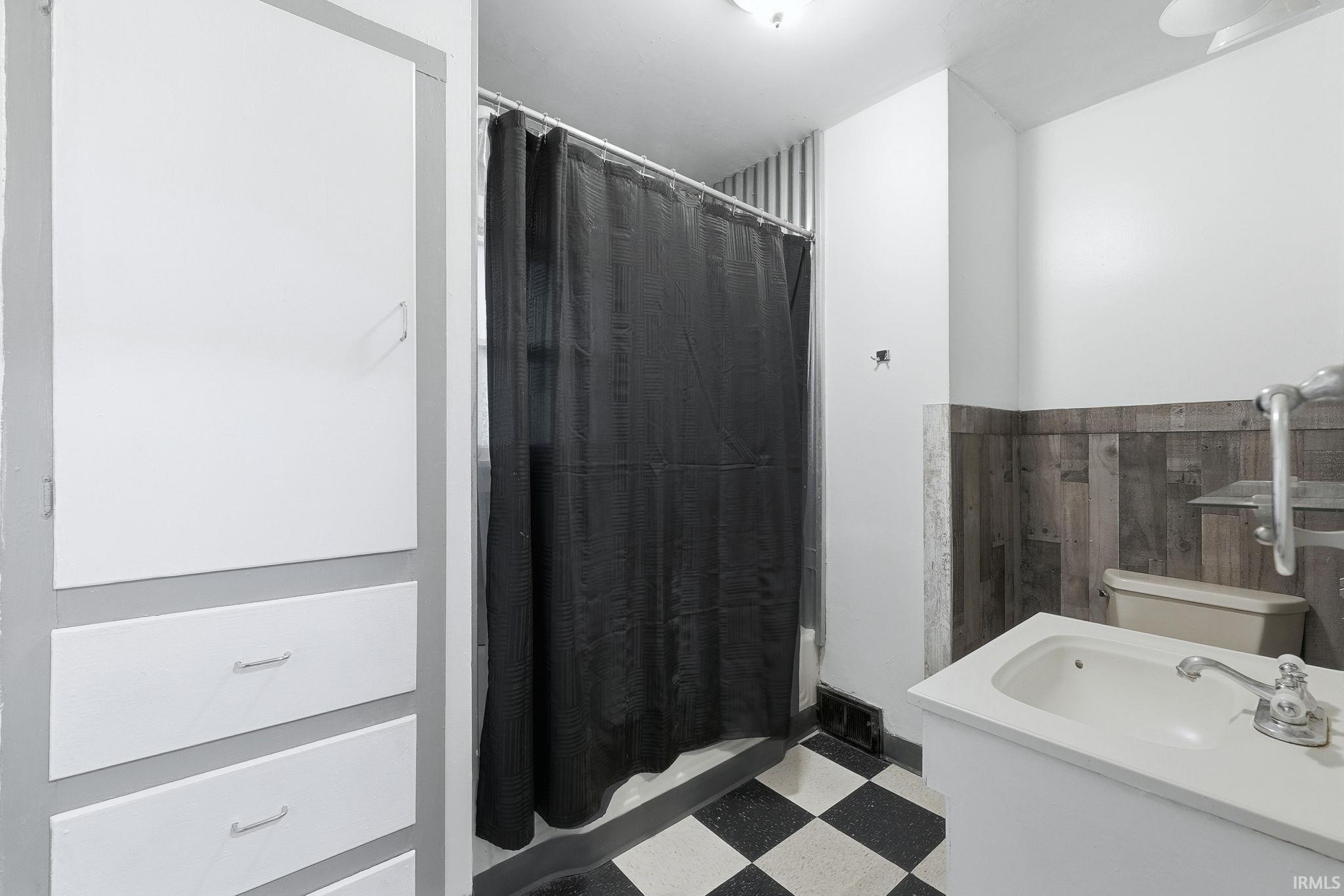 353 French Avenue Fort Wayne, IN 46807 - Photo 15 of 31