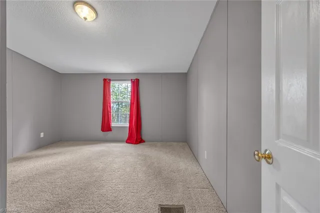 $222,900 | 760 Townview Street, West Jefferson, NC 28694