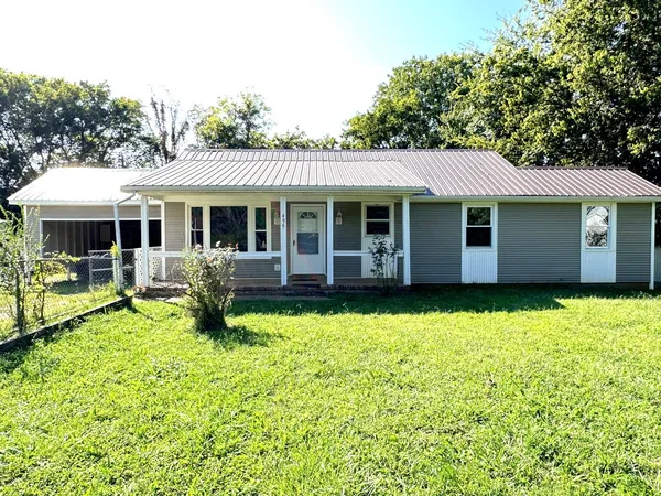 $1,500 | 496 Louisiana Avenue, Clarksville, TN 37042