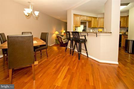 11288 Harbor Court, Unit 1288 Reston, VA 20191 - Photo 11 of 29 Interior (General)
