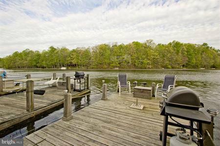 11288 Harbor Court, Unit 1288 Reston, VA 20191 - Photo 18 of 29 Lake View