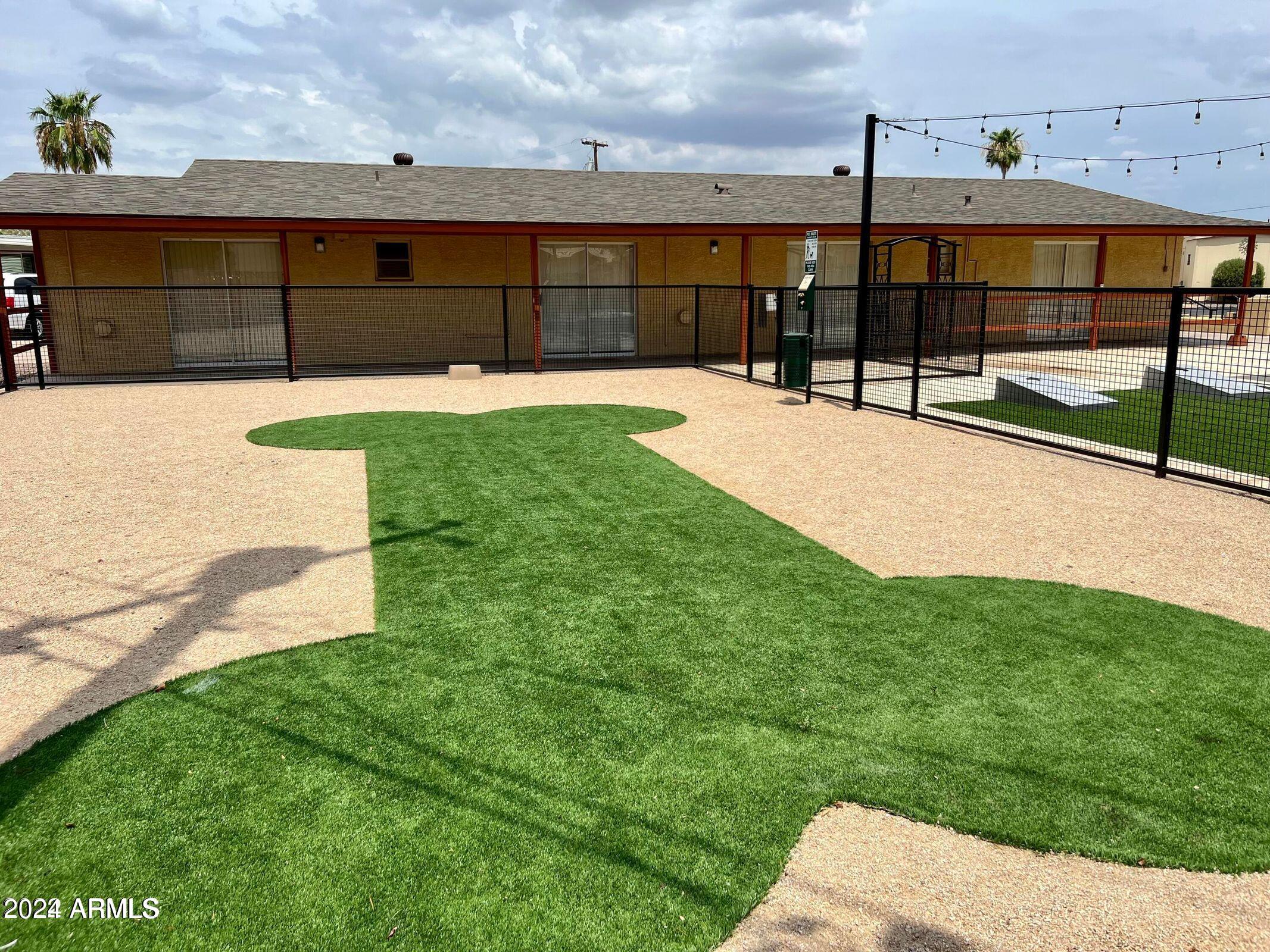 16005 North 32nd Street, Unit 33 Phoenix, AZ 85032 - Photo 34 of 40 a view of a garden