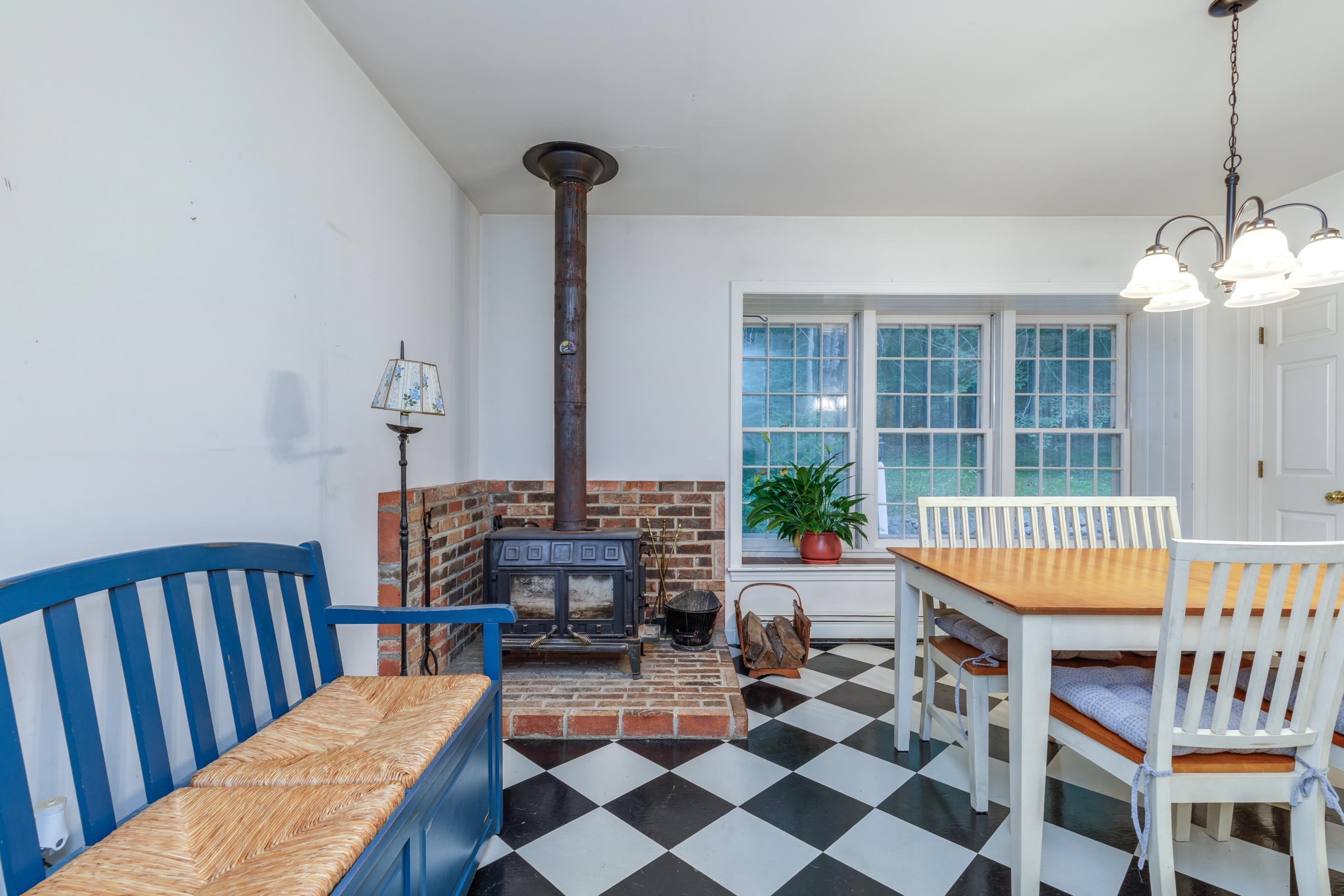 616 Tyler Road Webster, NH 03303 - Photo 8 of 37 Gallery Image 8