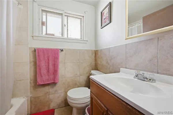 $288,000 | 54 Creekside Drive, Cheektowaga, NY 14227