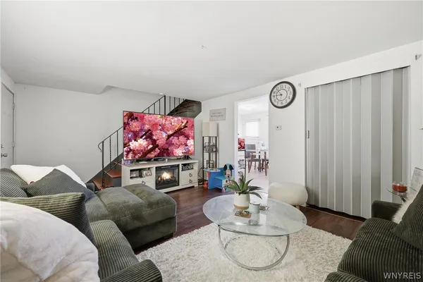 $288,000 | 54 Creekside Drive, Cheektowaga, NY 14227