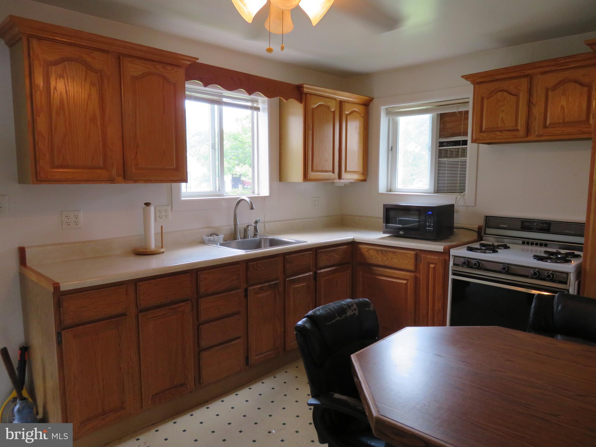 912 Frog Mortar Road Baltimore, MD 21220 - Photo 5 of 22 Kitchen