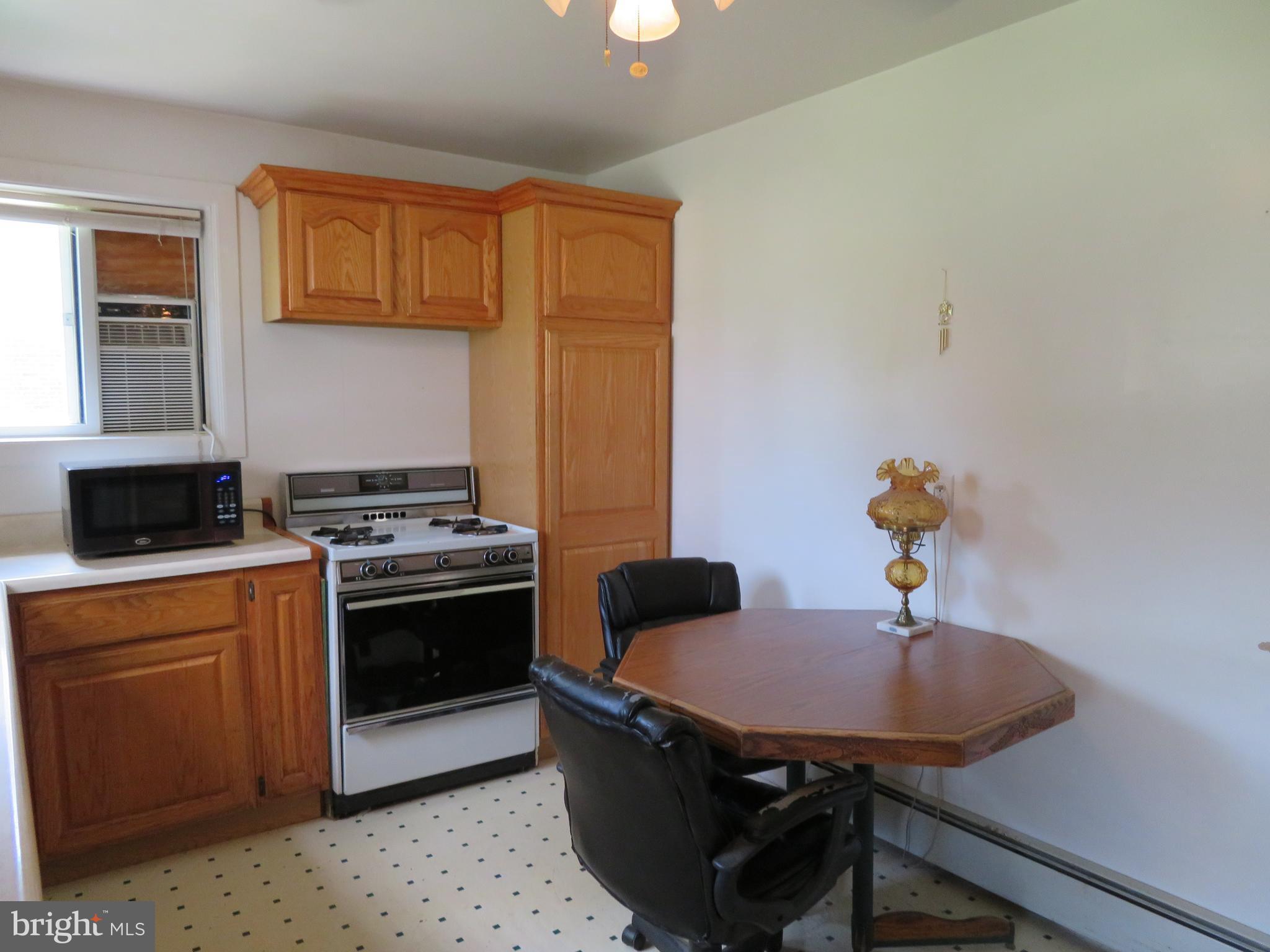912 Frog Mortar Road Baltimore, MD 21220 - Photo 6 of 22 Kitchen