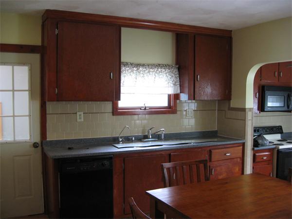 157 Frost Street Fall River, MA 02721 - Photo 3 of 23