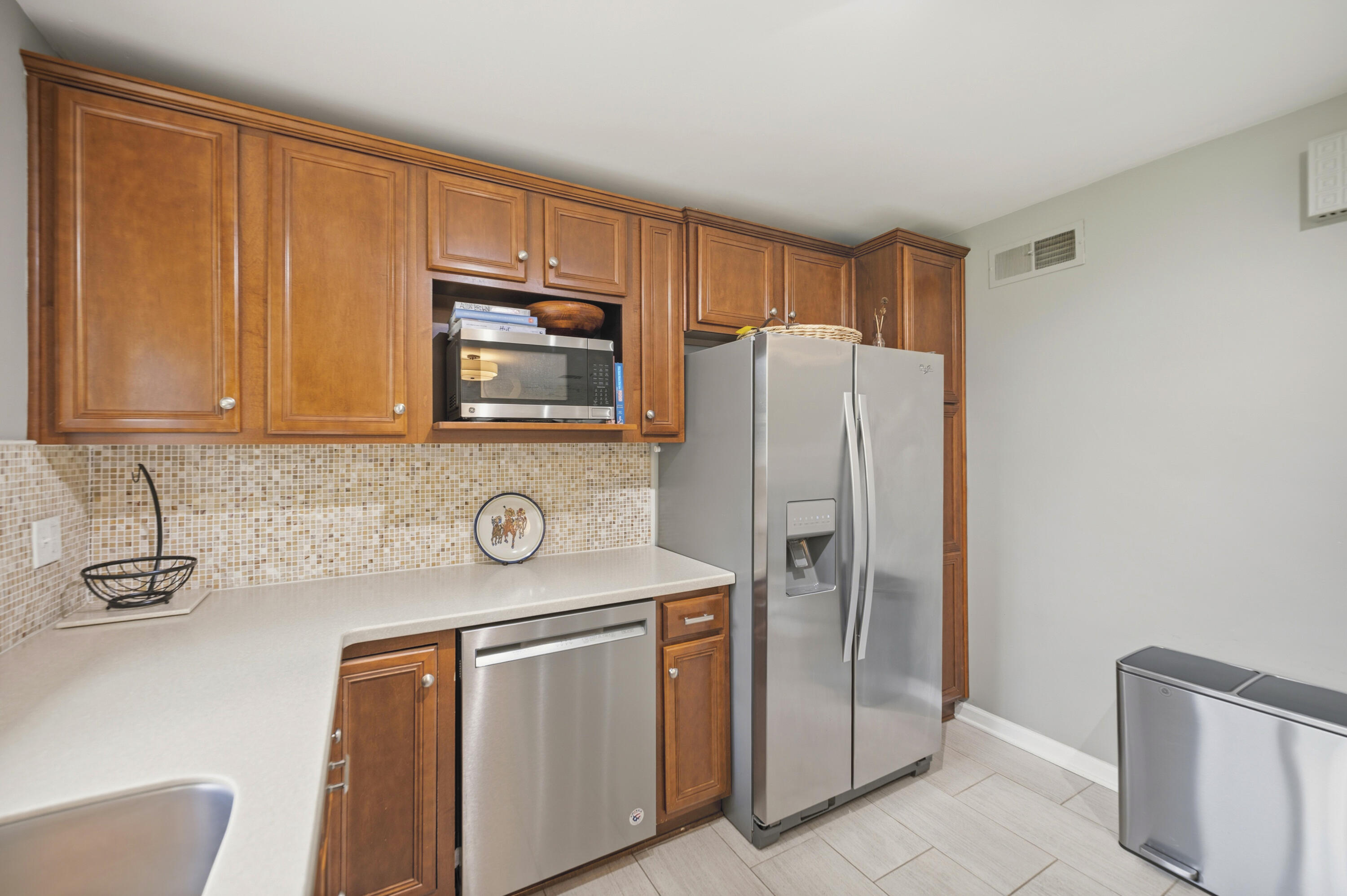 506 Ridge Road Lexington, KY 40503 - Photo 11 of 34 kitchen r 3