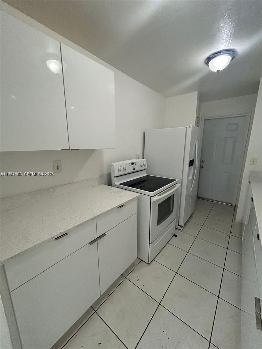 28018 Southwest 141st Place Homestead, FL 33033 - Photo 12 of 18