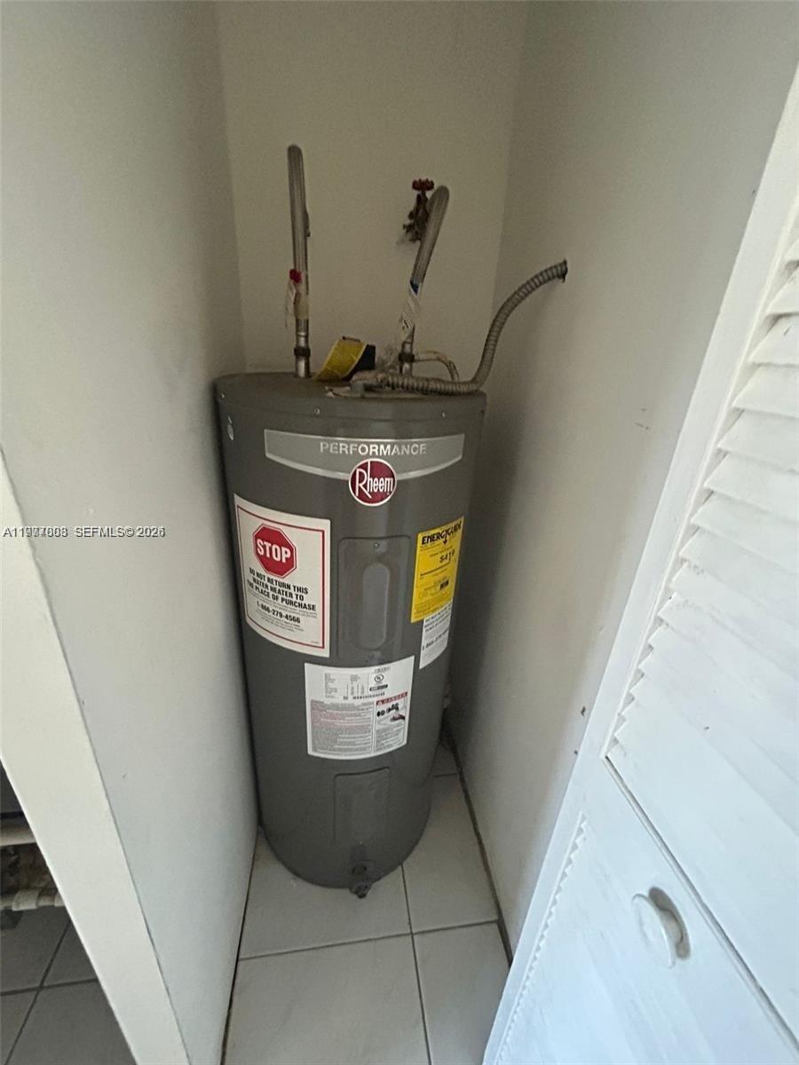 28018 Southwest 141st Place Homestead, FL 33033 - Photo 15 of 18