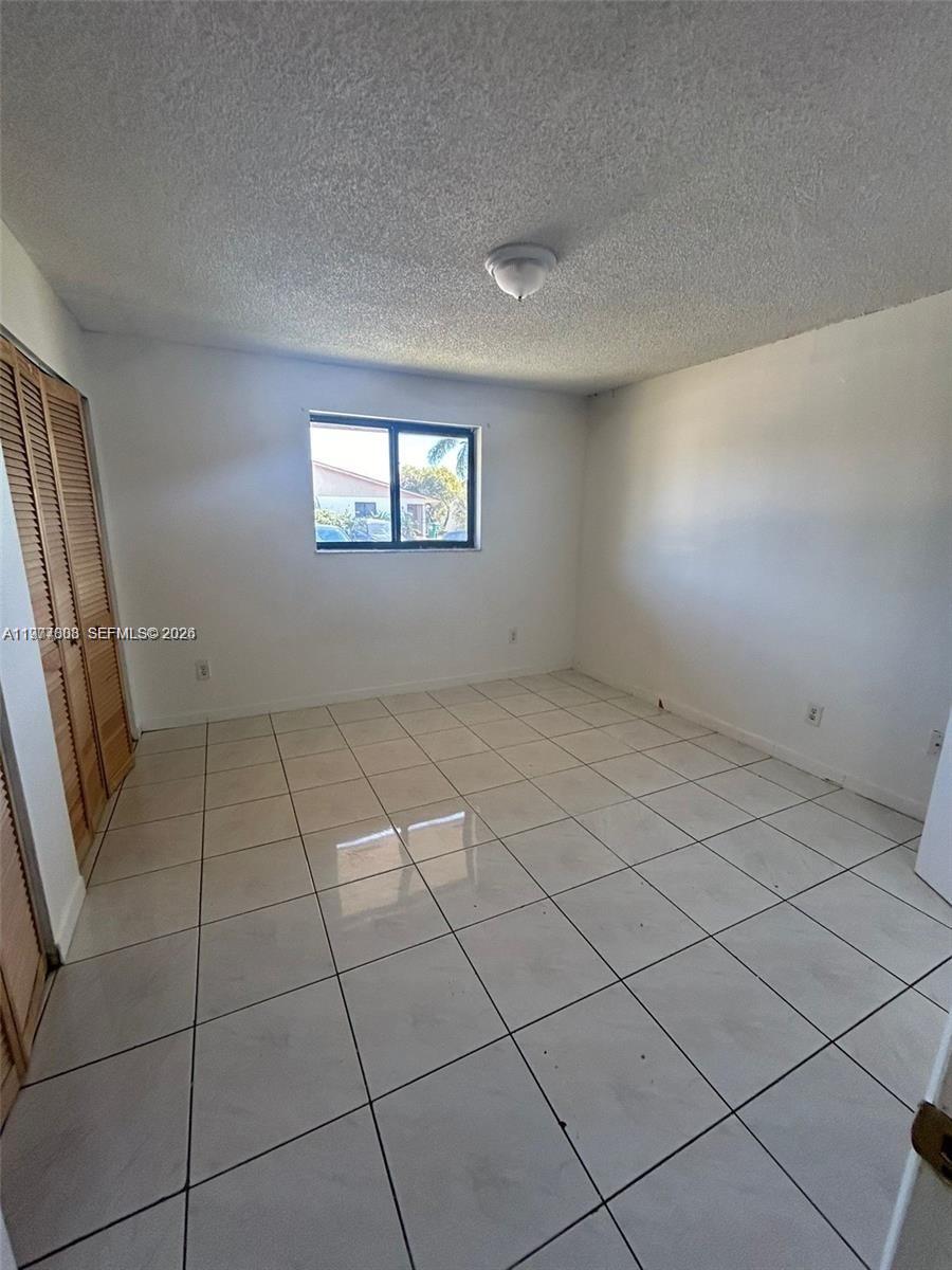 28018 Southwest 141st Place Homestead, FL 33033 - Photo 8 of 18