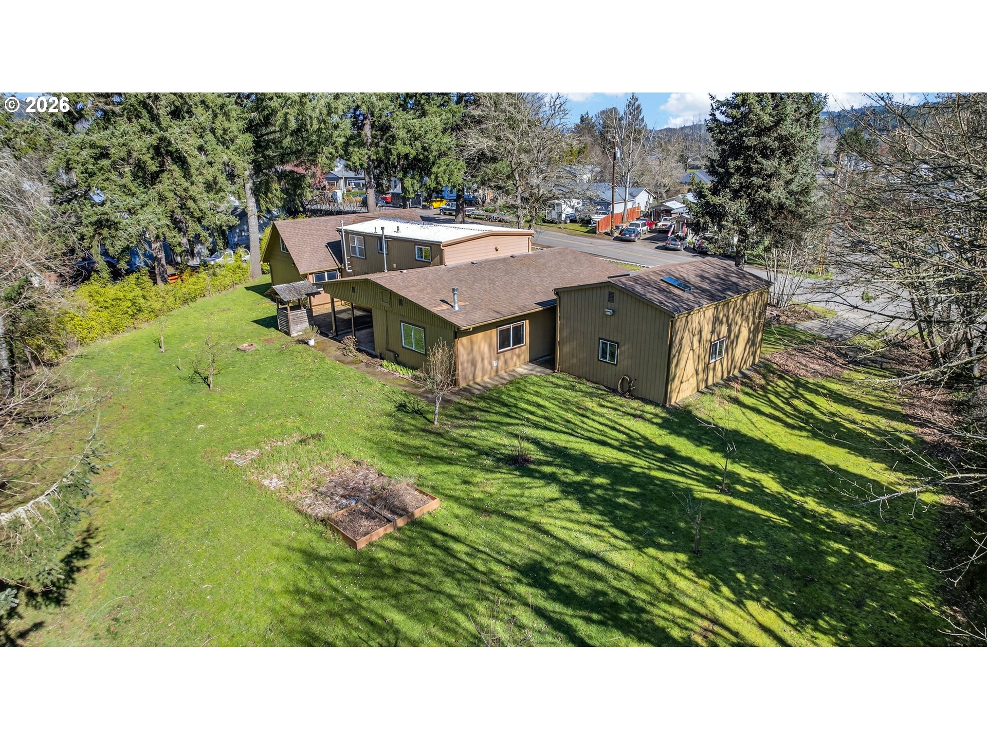 1006 Mountain View Road Sweet Home, OR 97386 - Photo 44 of 48