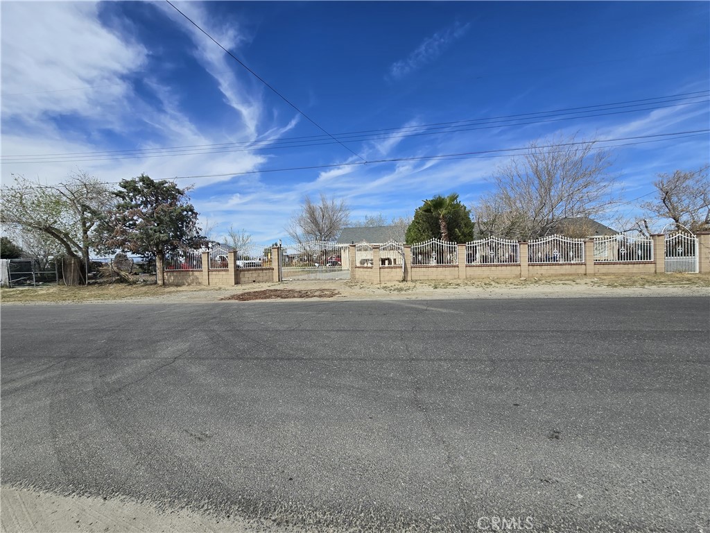 9249 East Ave R 10 Littlerock, CA 93543 - Photo 2 of 14