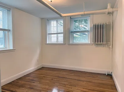 $4,175 | 15 Thatcher Street, Unit B, Brookline, MA 02446
