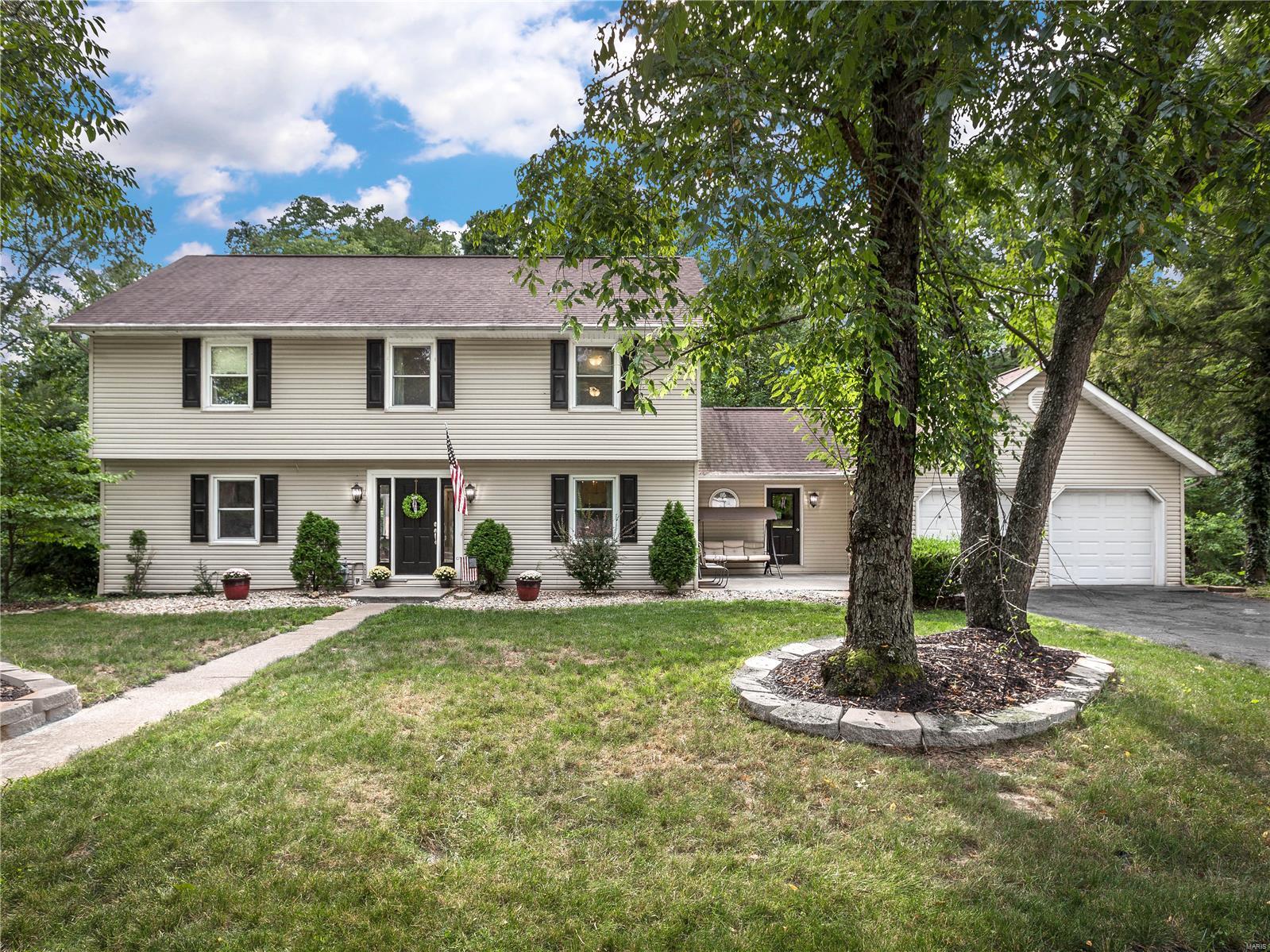 9 Ginger Ridge Court Glen Carbon, IL 62034 - Photo 1 of 56