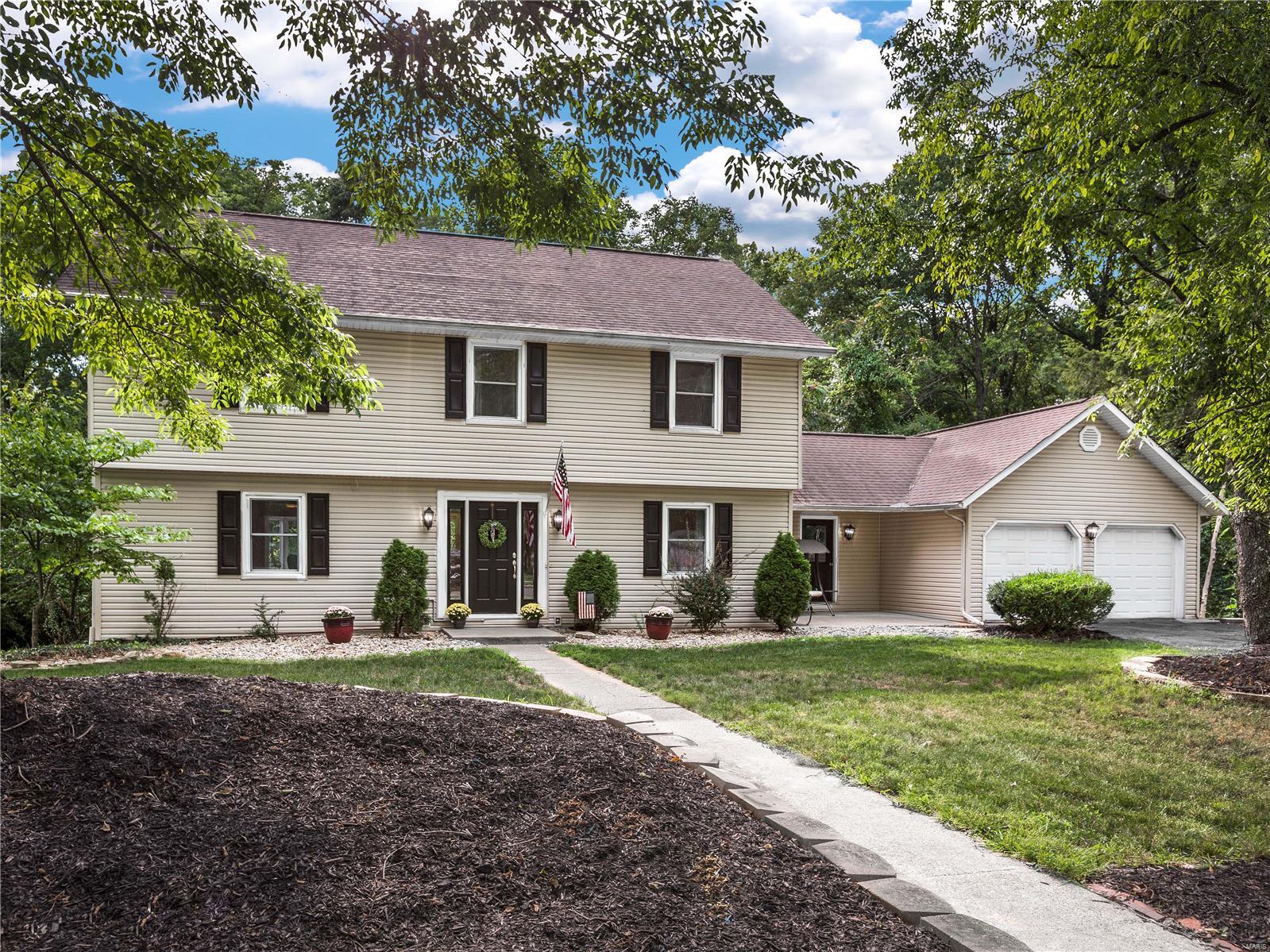 9 Ginger Ridge Court Glen Carbon, IL 62034 - Photo 2 of 56