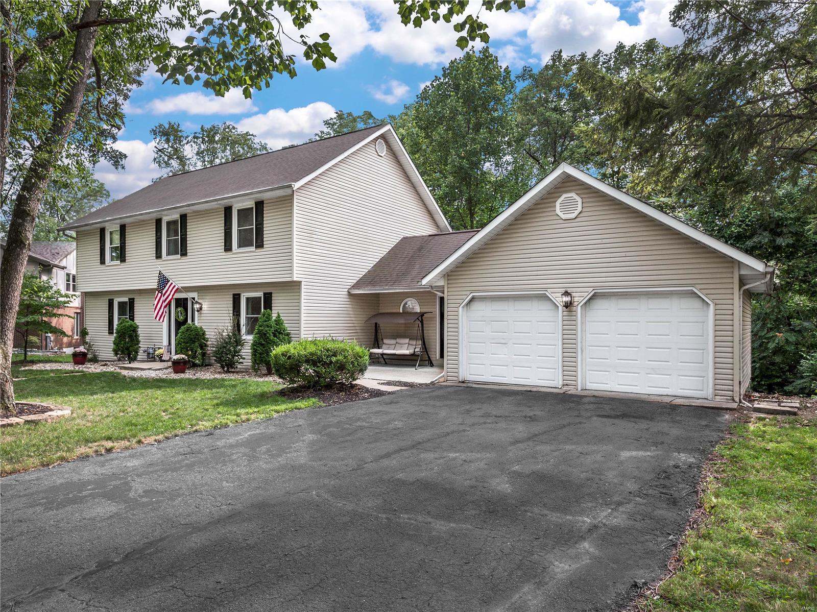 9 Ginger Ridge Court Glen Carbon, IL 62034 - Photo 3 of 56