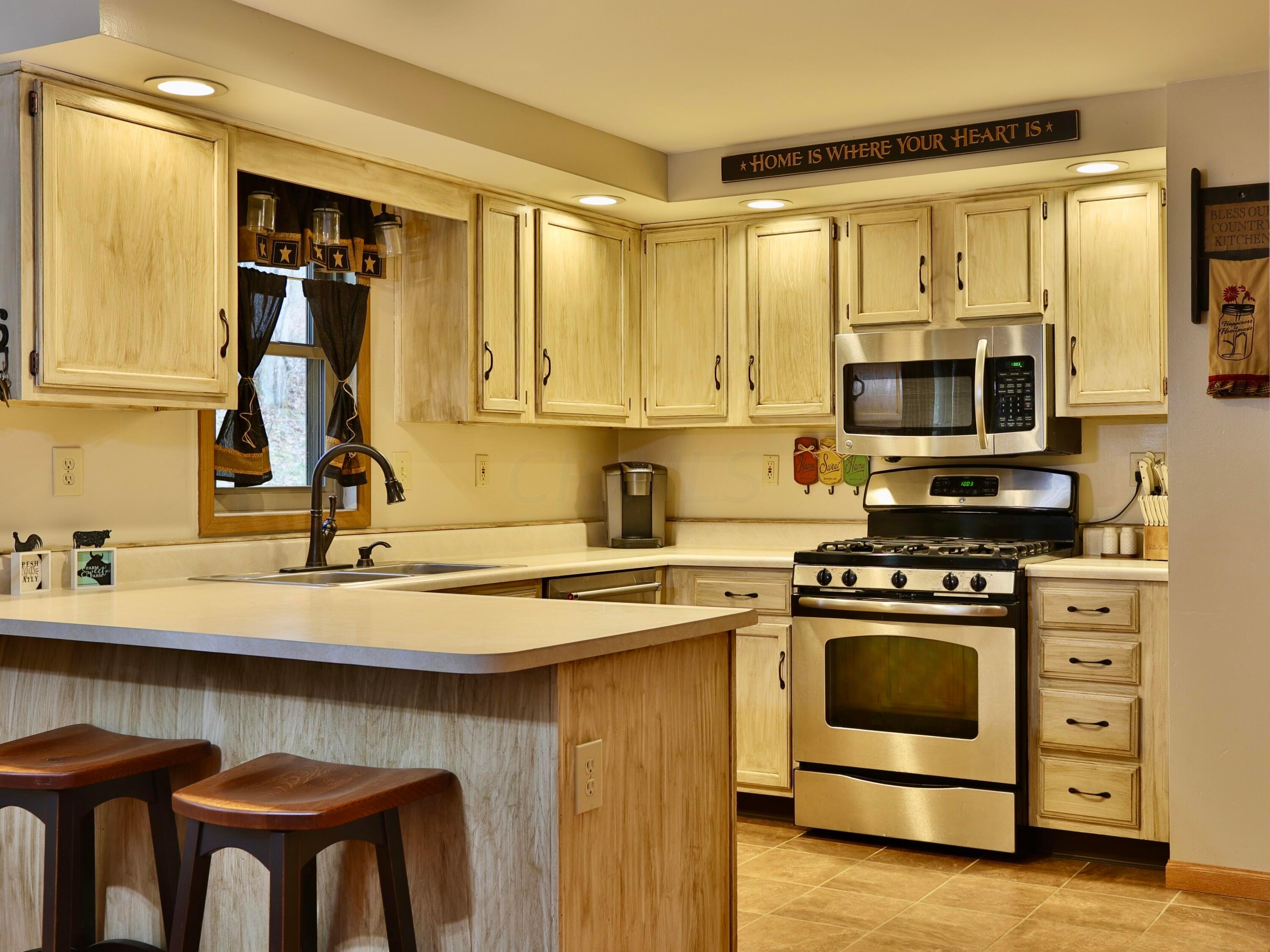 3345 Bucklick Road Jackson, OH 45640 - Photo 6 of 20 Kitchen