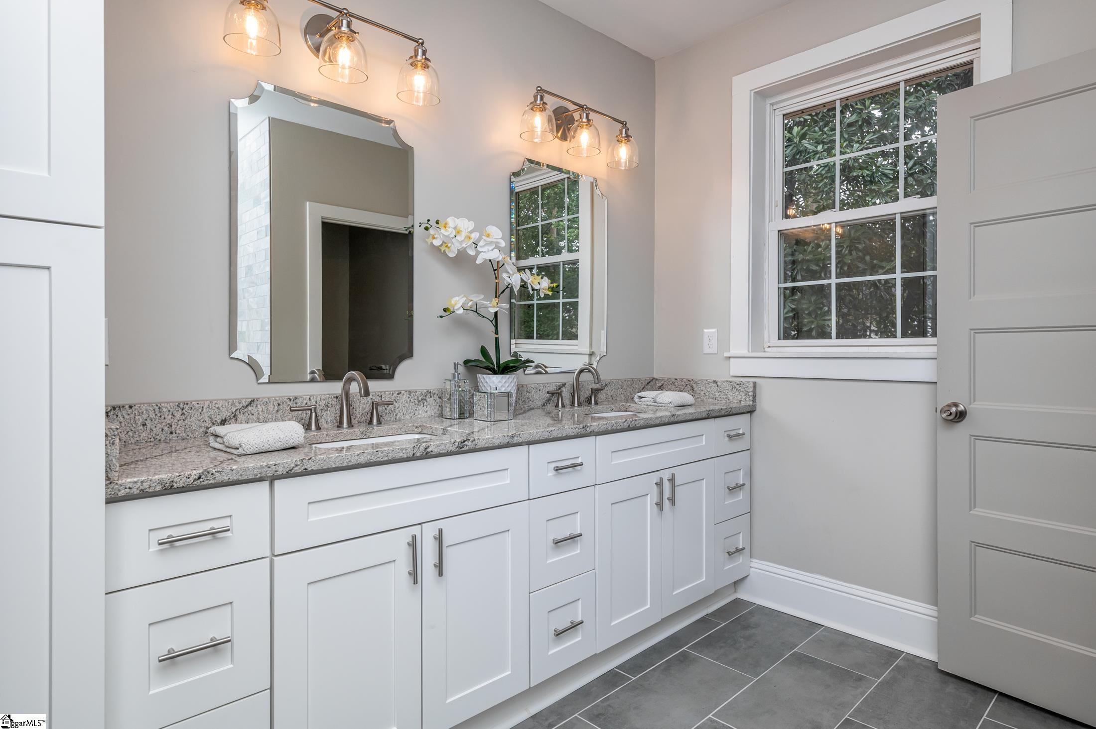 404 West Faris Road Greenville, SC 29605 - Photo 14 of 36 Gallery Image 14