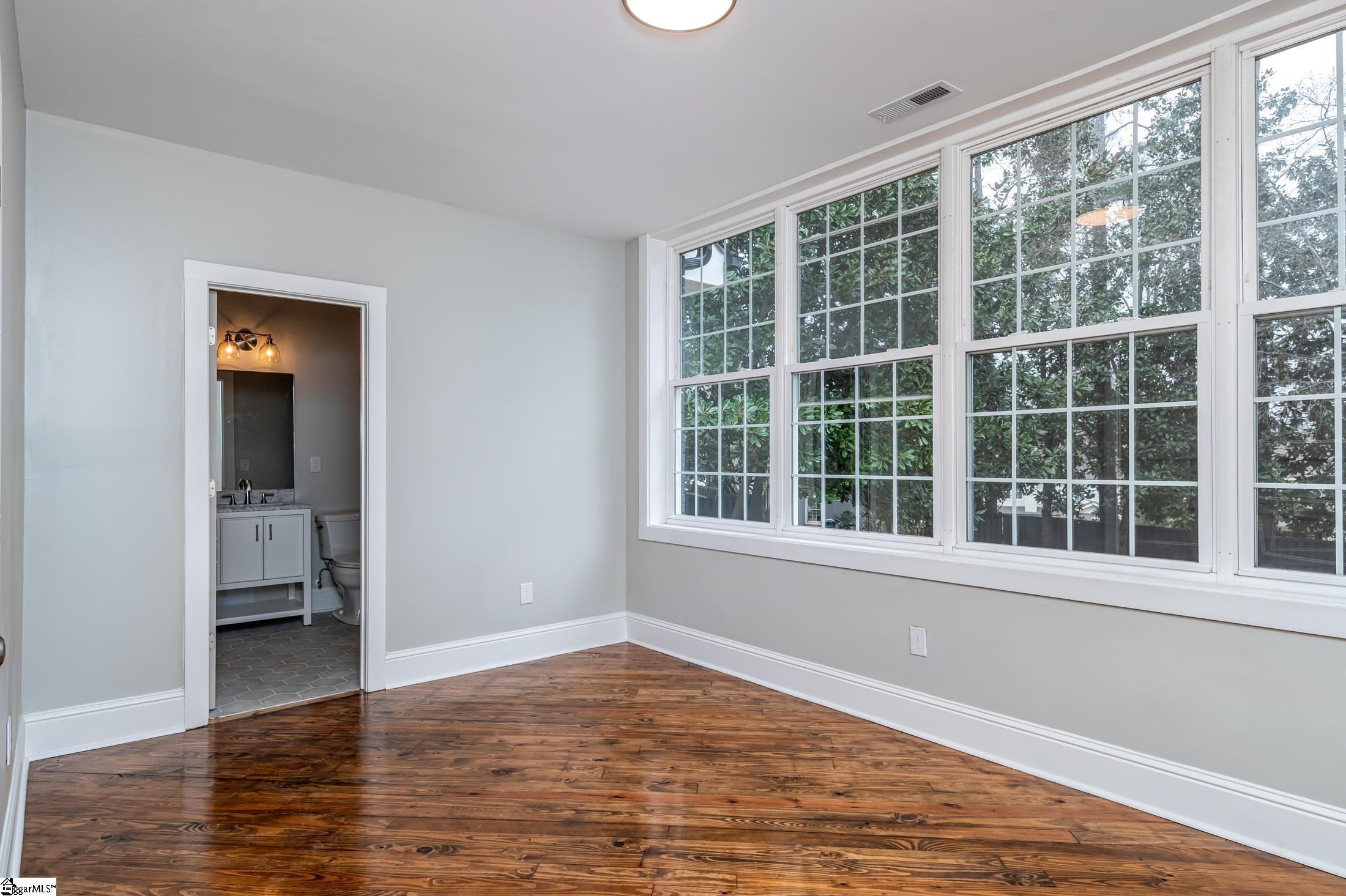 404 West Faris Road Greenville, SC 29605 - Photo 16 of 36 Gallery Image 16