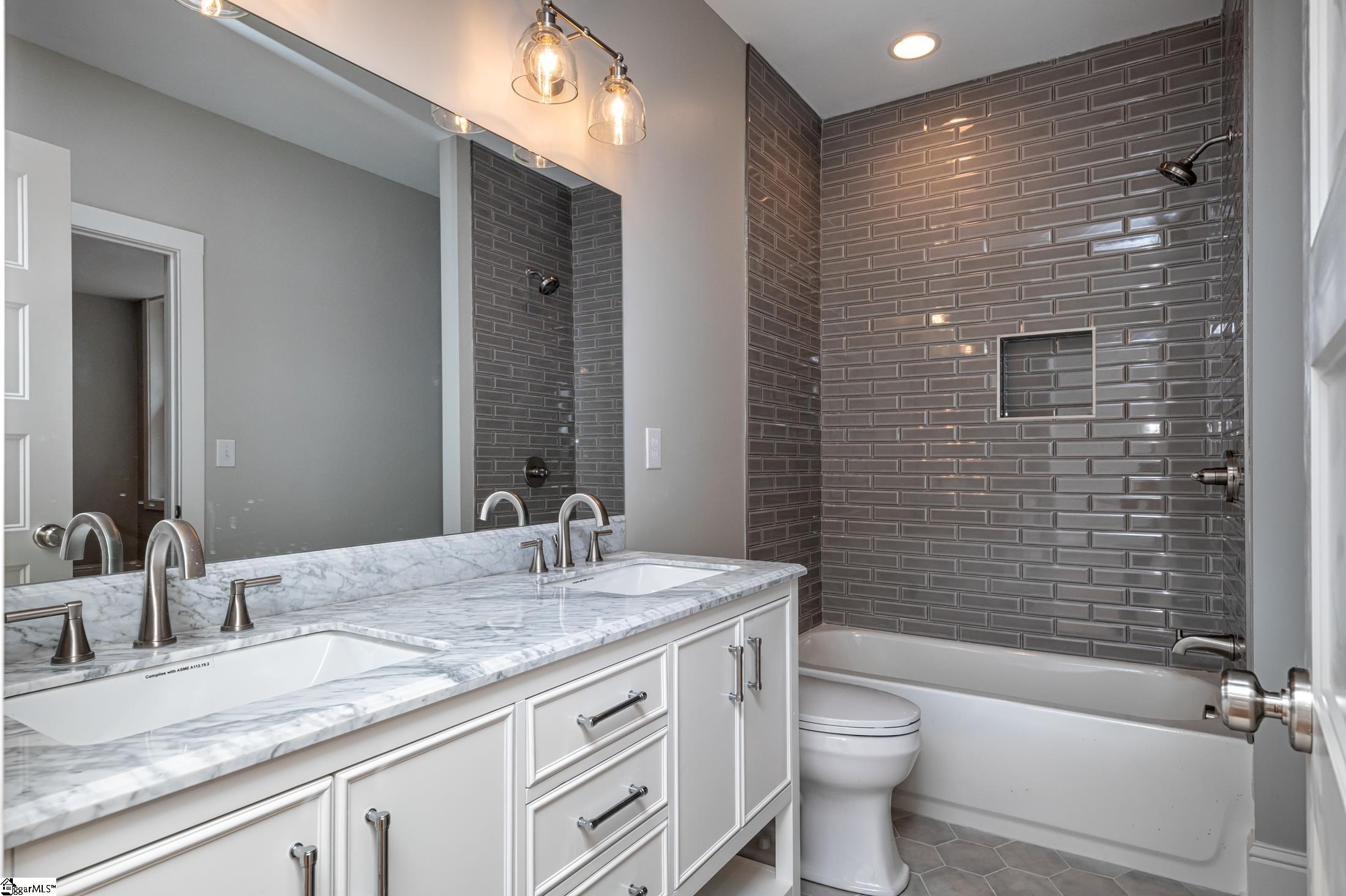 404 West Faris Road Greenville, SC 29605 - Photo 18 of 36 Gallery Image 18