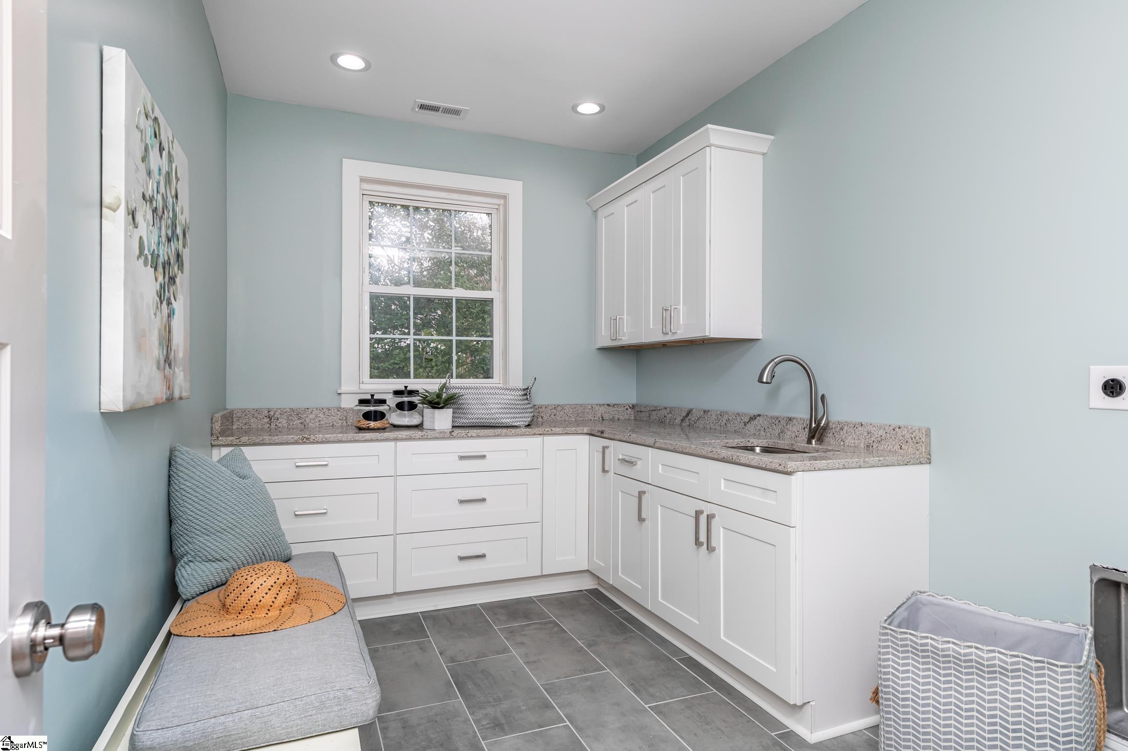 404 West Faris Road Greenville, SC 29605 - Photo 20 of 36 Gallery Image 20