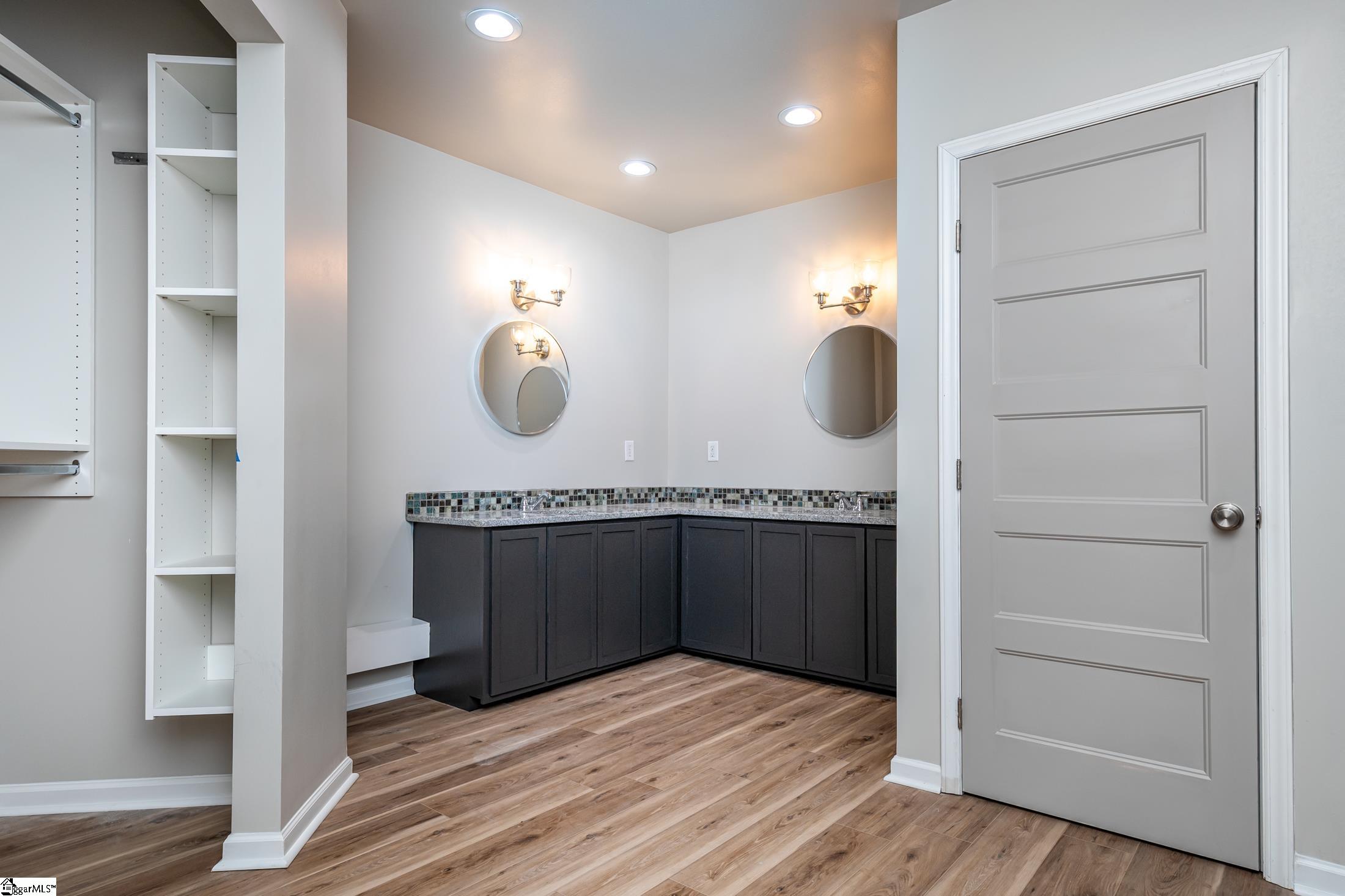 404 West Faris Road Greenville, SC 29605 - Photo 28 of 36 Gallery Image 28