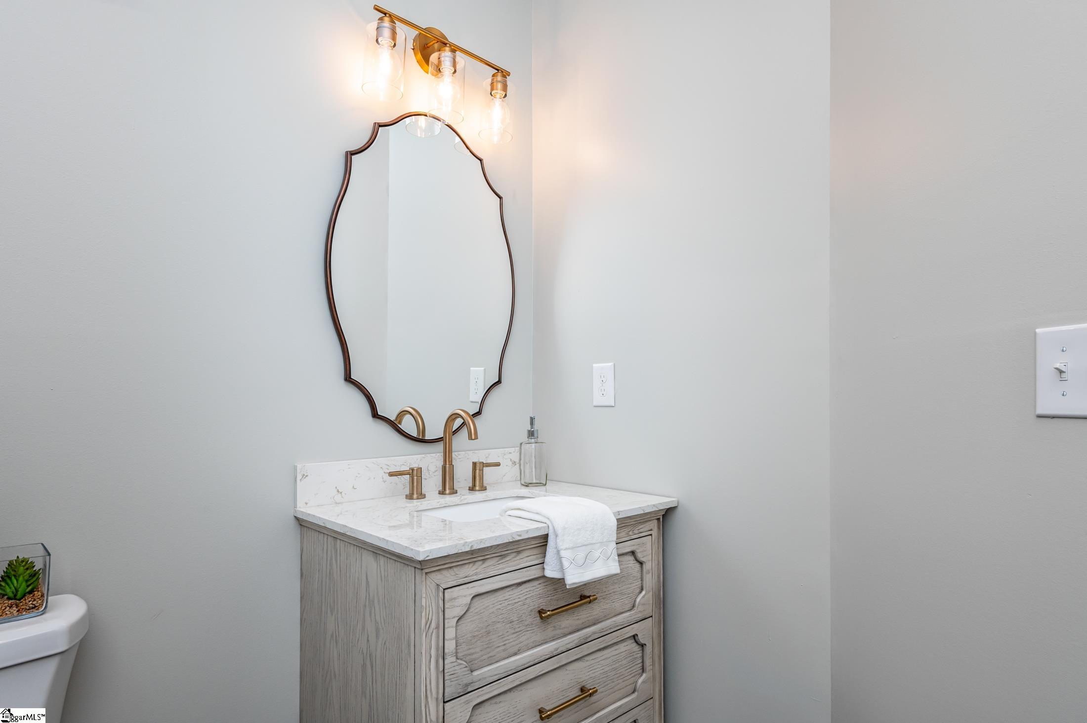 404 West Faris Road Greenville, SC 29605 - Photo 10 of 36 Gallery Image 10