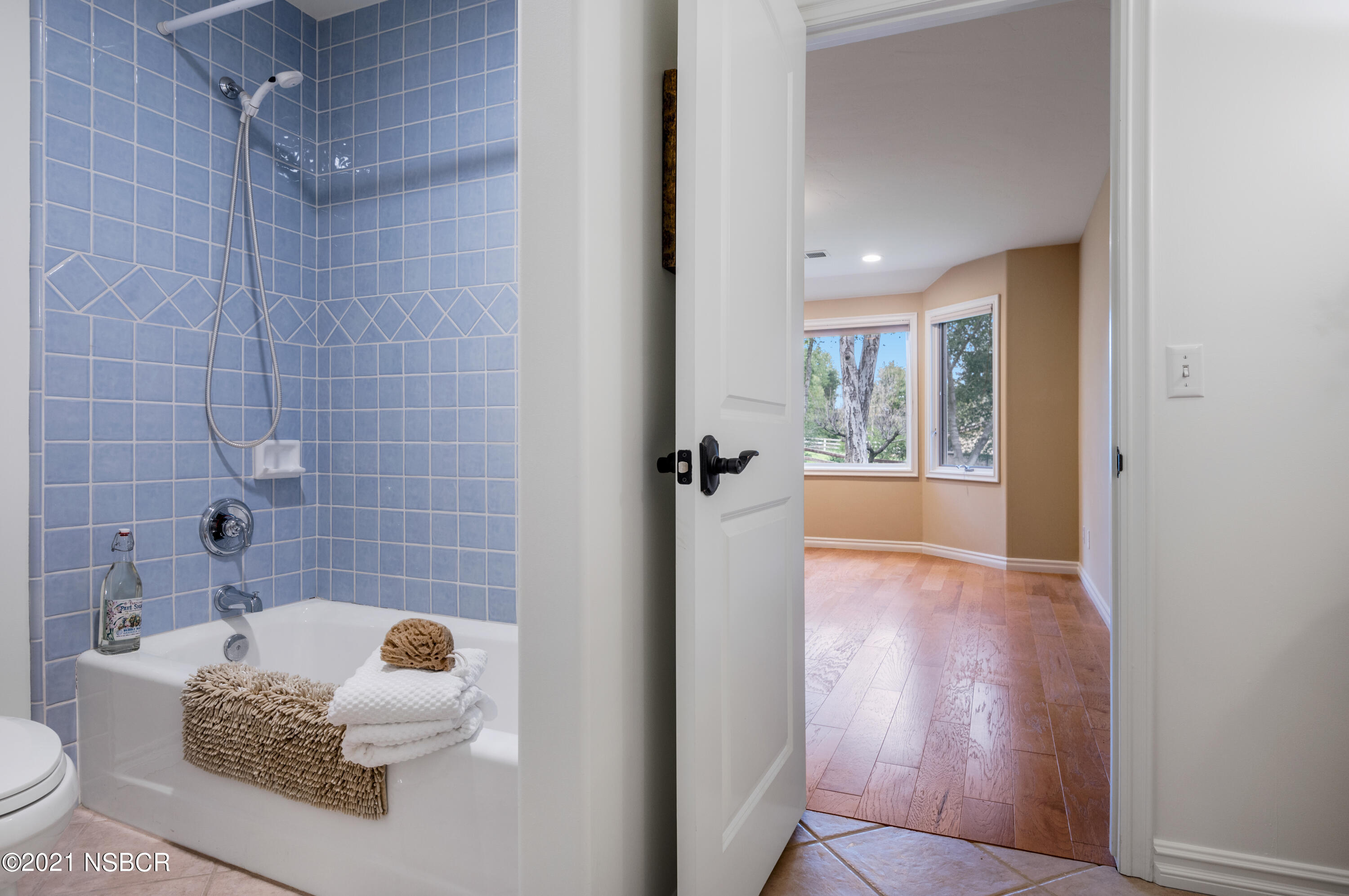 2831 Quail Valley Road Solvang, CA 93463 - Photo 35 of 56 2831 Quail Valley Rd Bath-1619