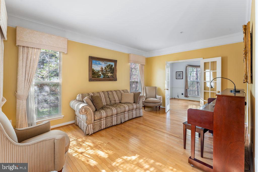 14701 Danton Court Bowie, MD 20721 - Photo 6 of 60 a living room with furniture and a window