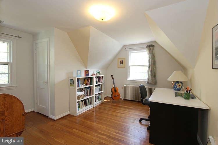 10216 Edgewood Avenue Silver Spring, MD 20901 - Photo 14 of 26 Bedroom