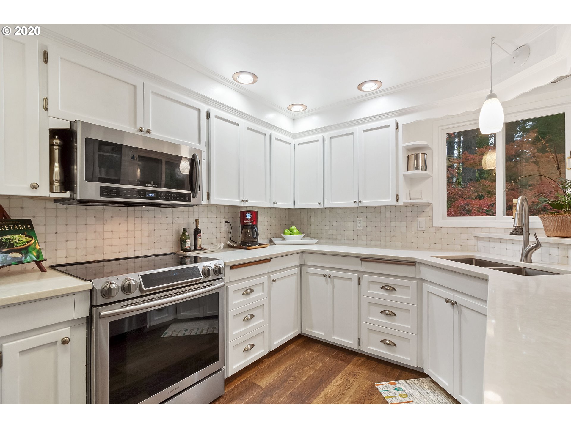 357 Rees Hill Road Southeast Salem, OR 97306 - Photo 11 of 31