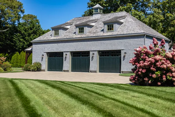 $7,950,000 | 850 Sea View Avenue, Osterville, MA 02655