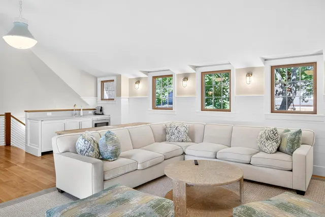 $7,950,000 | 850 Sea View Avenue, Osterville, MA 02655
